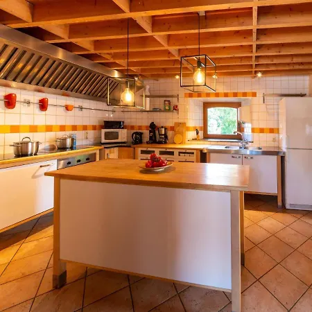 Quaint Near Forest In Holiday home *